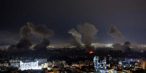 İsrail bu defa L&uuml;bnan'ı hedef aldı: Karadan işgal i&ccedil;in ilerliyorlar 