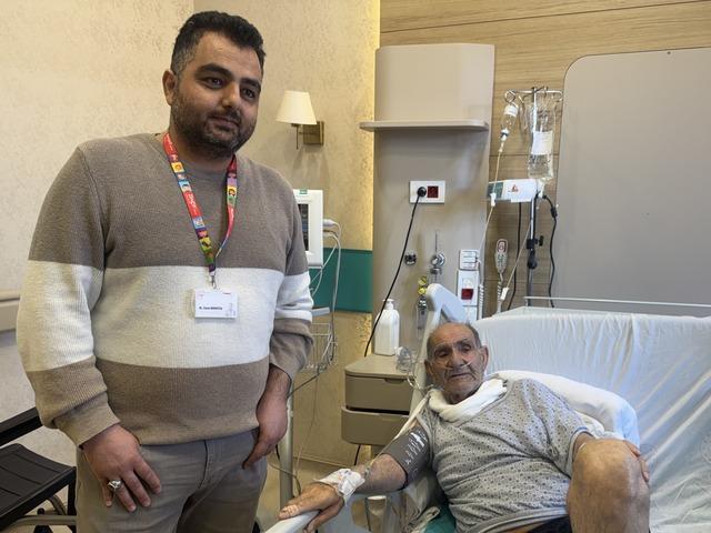 Ustalığına g&uuml;vendi, tıkalı gidere d&ouml;kt&uuml;ğ&uuml; lavabo a&ccedil;ıcı hastanelik etti 1