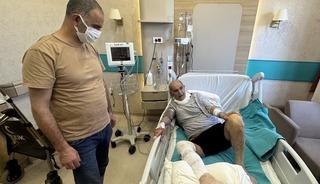 Ustalığına g&uuml;vendi, tıkalı gidere d&ouml;kt&uuml;ğ&uuml; lavabo a&ccedil;ıcı hastanelik etti