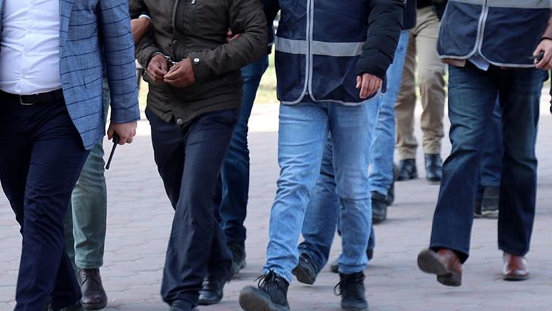 D&uuml;ş&uuml;k faizli kredi vaadiyle dolandırıcılık yapan şebekeye operasyon! 1