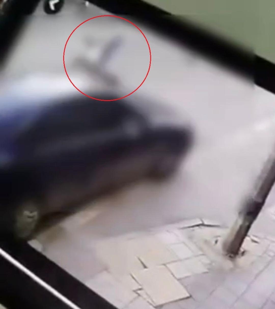 Yaşlı kadını &ouml;ld&uuml;r&uuml;p, kahve keyfi yaptı! Tutuklanmaktan b&ouml;yle kurtuldu 3