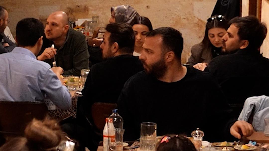 D&uuml;zce Belediyesi nden anlamlı  12 Mart İstiklal Marşı nın Kabul&uuml;  deneyi! Minik piyanist b&uuml;y&uuml;k takdir topladı 3