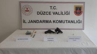 Aynı yöntemle evleri soyan 3 hırsız yakalandı