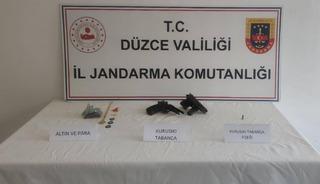 Aynı y&ouml;ntemle evleri soyan 3 hırsız yakalandı