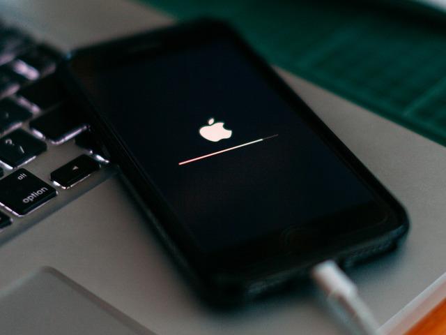 Apple eski iPhone'ları unutmadı! Telefonunuzu hemen g&uuml;ncelleyin