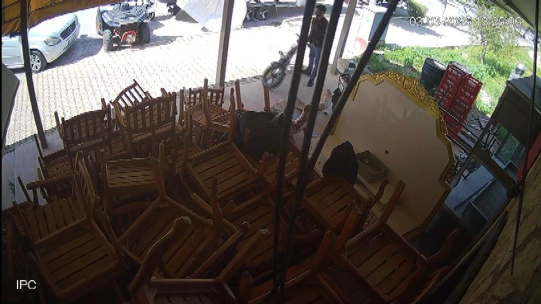 "Beni seviyorsan bırak" dedi ama dinlemedi: Ne varsa &ccedil;aldı! 8