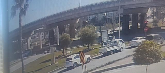 Elektrikli bisiklet ile motosiklet &ccedil;arpıştı: 1 yaralı 2