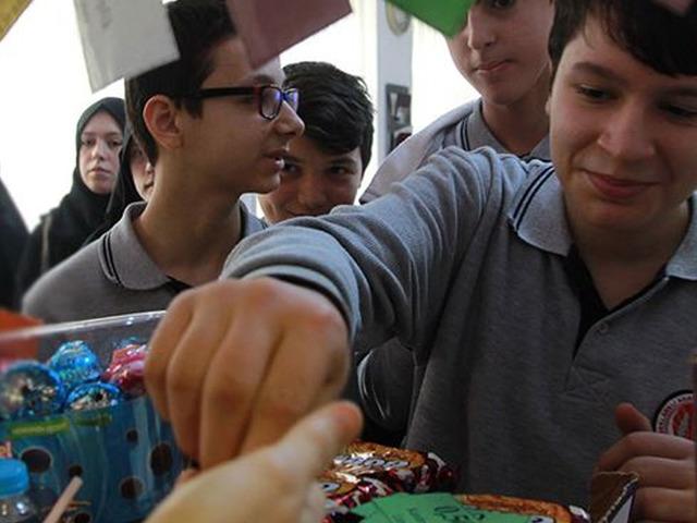 İstanbul Valisi Davut G&uuml;l a&ccedil;ıkladı: &Ccedil;ocuklara 2 bin TL'lik kantin kart verilecek