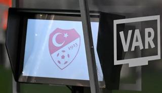 SON DAKİKA | S&uuml;per Lig'de kul&uuml;plerin beklediği haber h&uuml;sranla bitti! TFF'den 'Yabancı VAR' i&ccedil;in kesin ve net karar...
