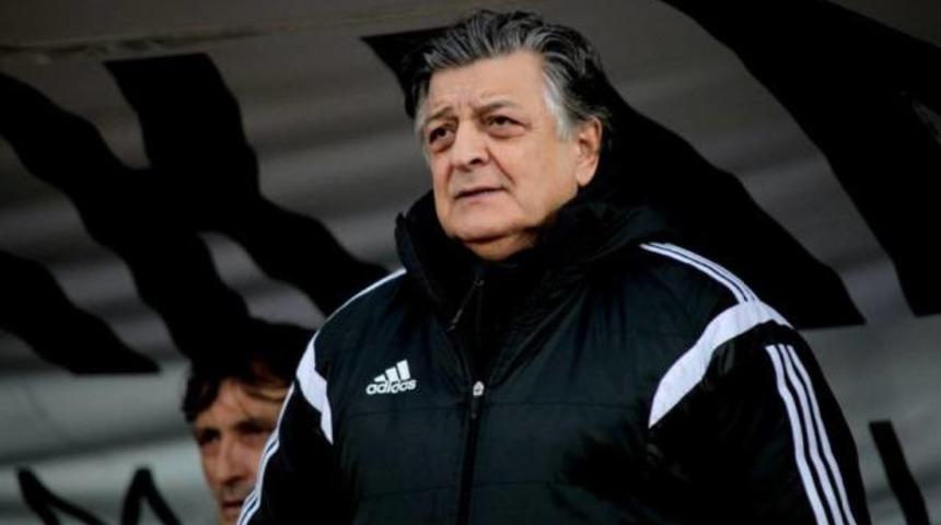 Yılmaz Vural, Eskişehirspor'a imzayı attı