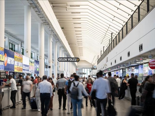 Tatil hareketliliği başladı: Otob&uuml;s bileti satışları arttı