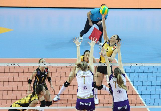 VakıfBank, CEV Şampiyonlar Ligi'nde yarı finale yükseldi