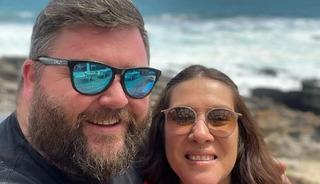 &Uuml;nl&uuml; fenomen dalgaların esiri oldu! Feci şekilde hayatını kaybetti