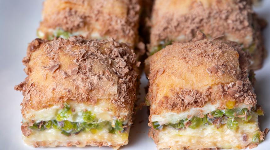 10 dakikada hazır: Milf&ouml;y hamuruyla yapılan soğuk baklava sosyal medyada g&uuml;ndem oldu