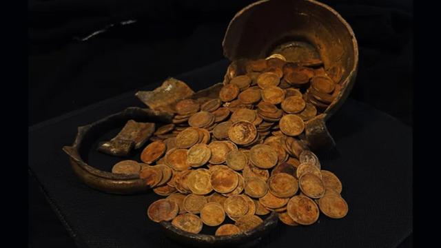 Evin temelinden 22 milyon dolarlık servet çıktı! Tam 100 yıllık