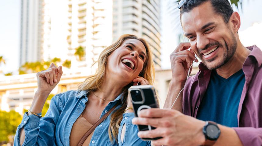 Kablolu kulaklıklar geri d&ouml;nd&uuml;! Satışlar yeniden patladı