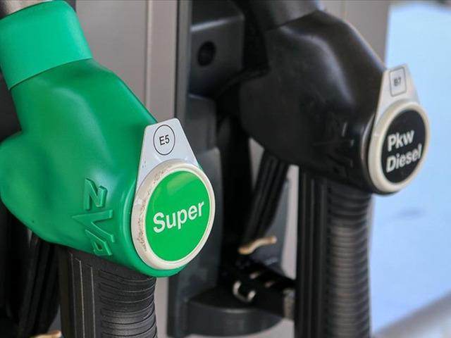 Daha ucuz yakıt almak i&ccedil;in &uuml;lke değiştiriyorlar: Bir depoda 20 euro tasarruf