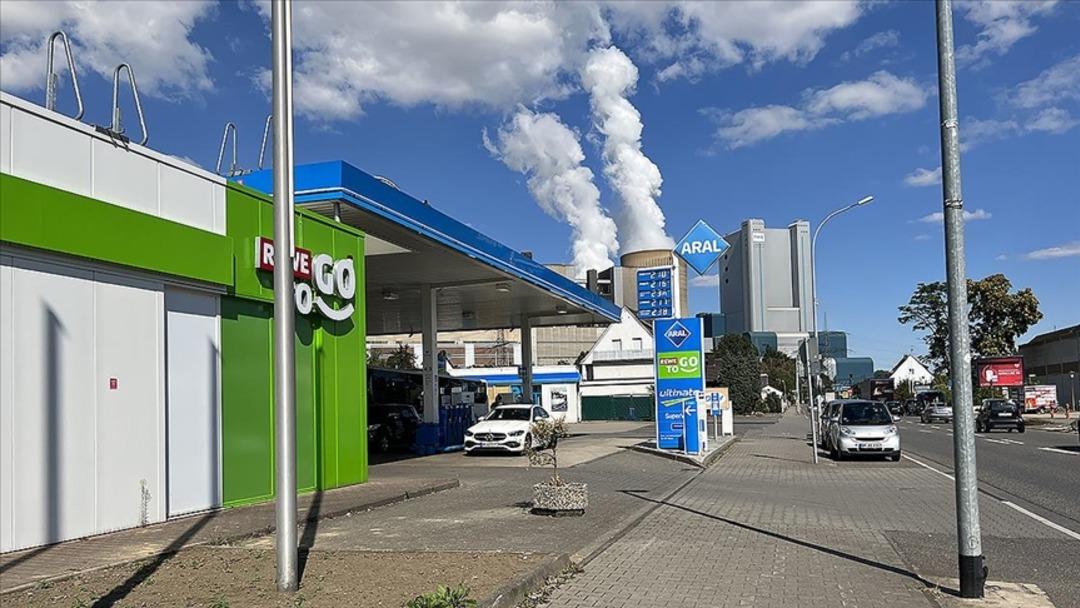 Daha ucuz yakıt almak i&ccedil;in &uuml;lke değiştiriyorlar: Bir depoda 20 euro tasarruf 2