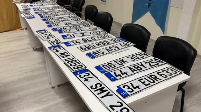 Y&uuml;ksekova&rsquo;da APP plaka mesaisi: İşlemler 10 dakikada tamamlanıyor 2