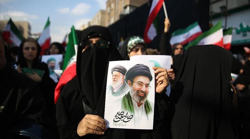 Son dakika | M&uuml;cteba Hamaney ilk mesajında 'intikam' s&ouml;z&uuml; verdi: "Hepsine saldıracağız"