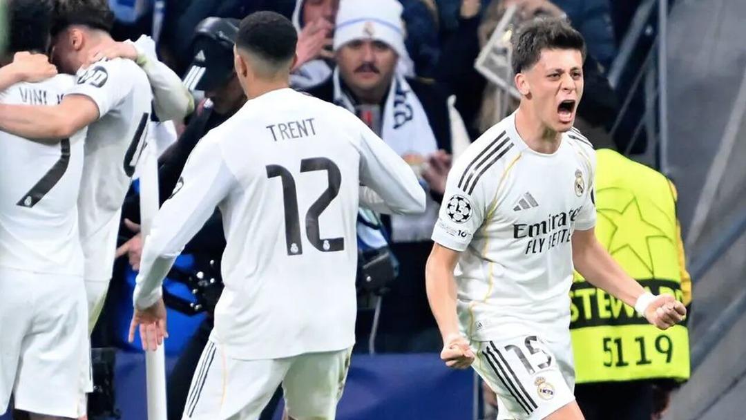 İspanya da manşet olan pas! Arda G&uuml;ler Şampiyonlar Ligi ne damga vurdu: Haaland ile o kare olay yarattı 1