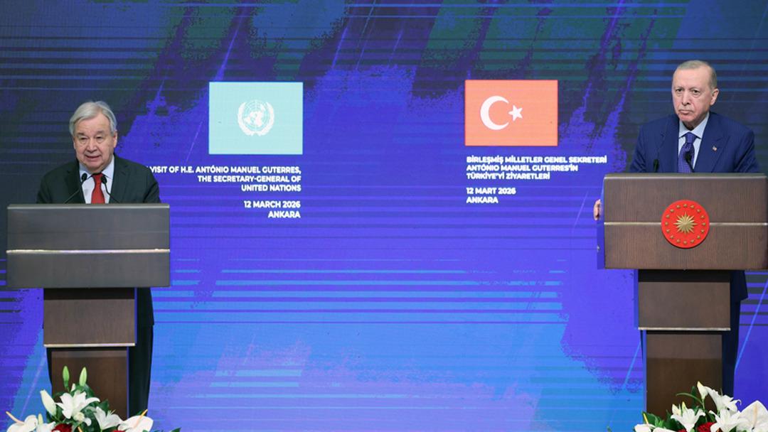 Cumhurbaşkanı Erdoğan: "İran merkezli şiddet sarmalının b&uuml;y&uuml;memesi i&ccedil;in yoğun diplomasi trafiği y&uuml;r&uuml;t&uuml;yoruz" 2