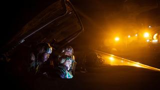 ABD'ye ait USS Gerald R. Ford uçak gemisinde yangın paniği! Yaralılar var