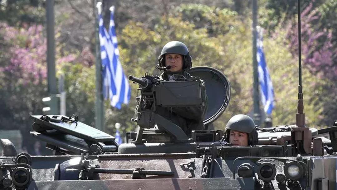 B&ouml;lgede tansiyon y&uuml;kseliyor! Yunanistan dan kritik hamle: Kadınları askere &ccedil;ağırdı 1