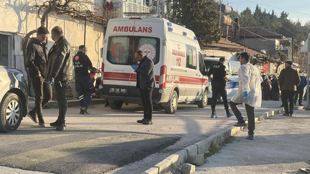 Burdur da 27 yaşındaki gen&ccedil; evinde &ouml;l&uuml; bulundu 1