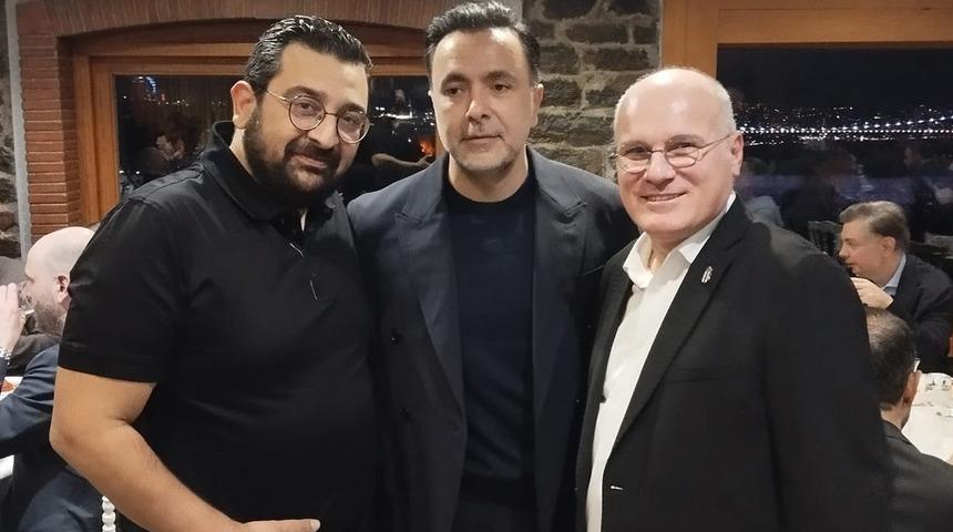 Beşiktaş camiası dev iftarda kenetlendi! Mahmut &Ouml;zcan'ın &ouml;zel davetine Emre Kocadağ ve bir&ccedil;ok &uuml;nl&uuml; isim katıldı