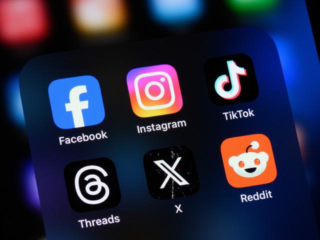 Instagram ve Facebook'ta erişim sorunu yaşandı