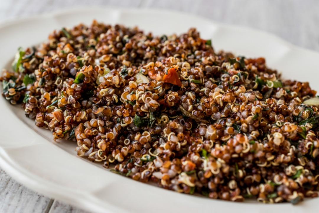 Uyurken bile kas yaptırıyor! Yatmadan önce bir kase yiyen farkı görüyor 4