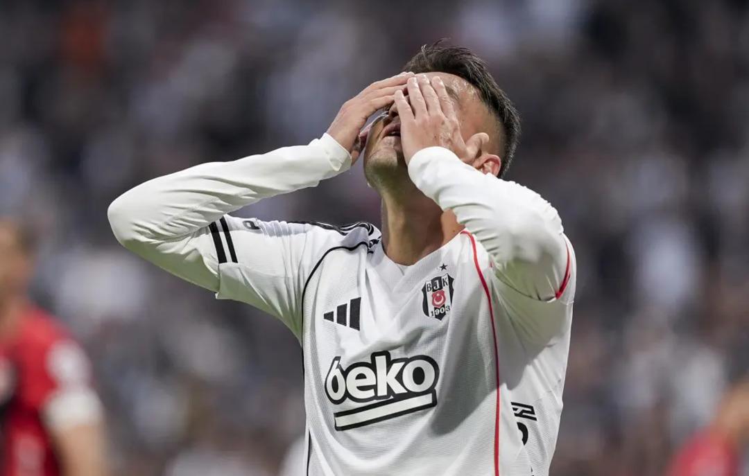 Cengiz &Uuml;nder e kariyerinin şoku! Sergen Yal&ccedil;ın da &uuml;st&uuml;n&uuml; &ccedil;izdi 3