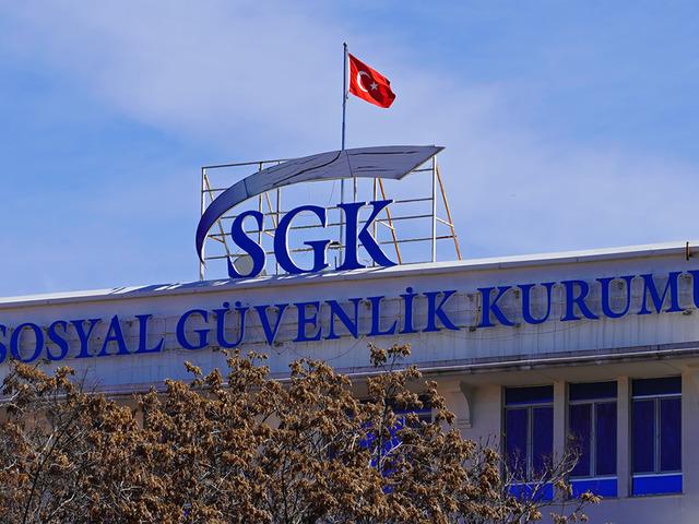 SGK y&uuml;zbinlerce emekliyi radara aldı! Binlerce kişi artık aylık alamayacak
