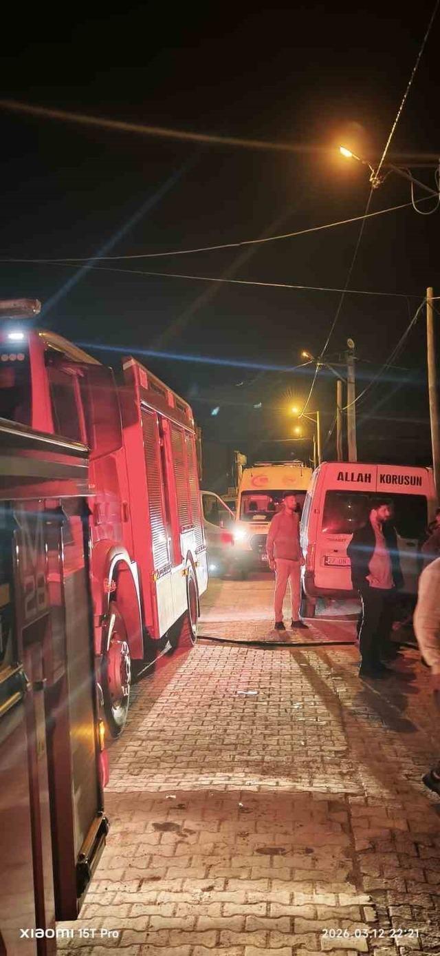 Mardin&rsquo;de m&uuml;stakil evde &ccedil;ıkan yangın s&ouml;nd&uuml;r&uuml;ld&uuml; 1