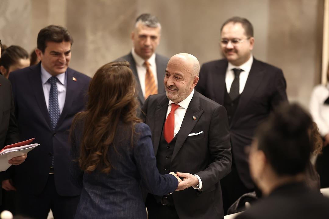 OYAK y&ouml;netimi, şehit aileleriyle iftar programında bir araya geldi 1