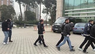 İnternetten ara&ccedil; kiralamak istedi, 500 bin lira dolandırıldı: 5 g&ouml;zaltı