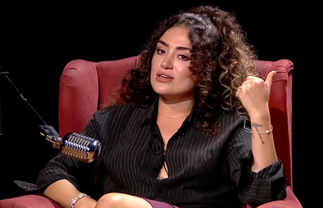 İbrahim Tatlıses kızı Dilan &Ccedil;ıtak tan şikayet&ccedil;i oldu!  Kumanda fırlattı  iddiası g&uuml;ndemde!  Evde y&uuml;zlerce kamera var   3