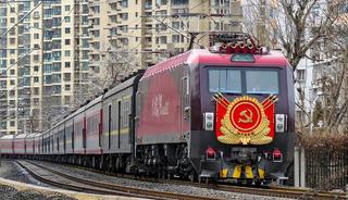 Tam 22 saat 14 dakika s&uuml;r&uuml;yor! 6 yıl sonra yeniden raylarda