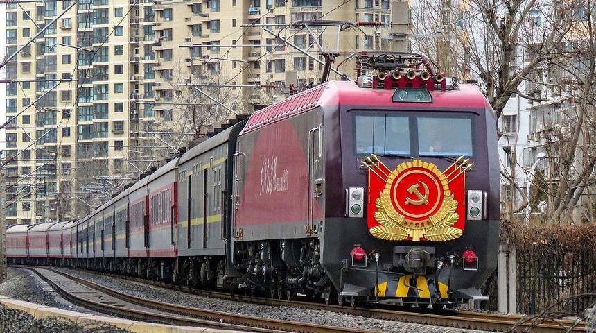 Tam 22 saat 14 dakika s&uuml;r&uuml;yor! 6 yıl sonra yeniden raylarda