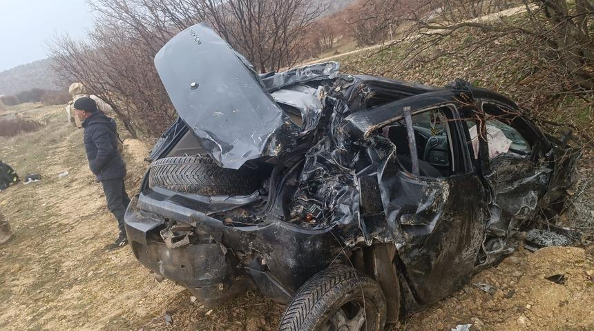 Mardin'de devrilen otomobilde 5 kişi yaralandı