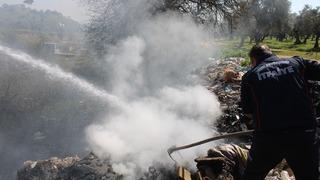 Çöplük alanda çıkan yangın ekipleri harekete geçirdi