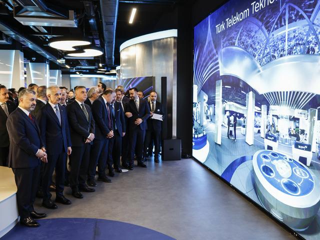T&uuml;rk Telekom Teknoloji ve İnovasyon Merkezi a&ccedil;ıldı