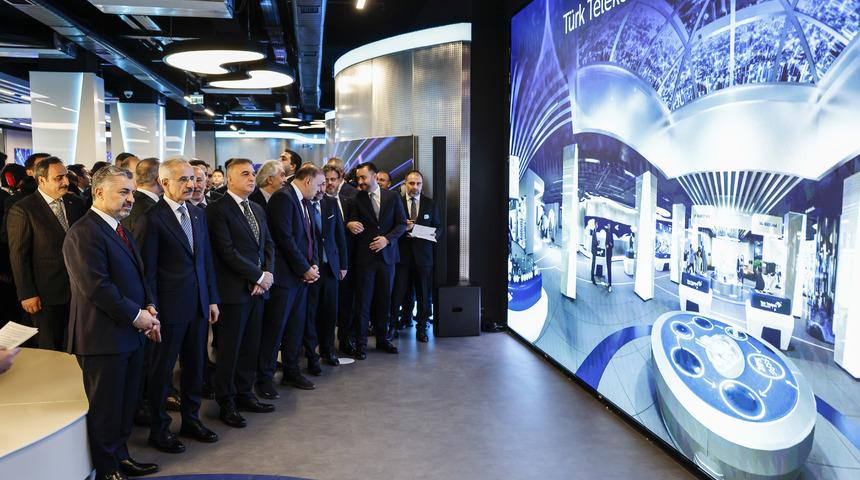 T&uuml;rkiye&rsquo;nin ilk ve en kapsamlı 5G deneyim merkezi: T&uuml;rk Telekom Teknoloji ve İnovasyon Merkezi a&ccedil;ıldı