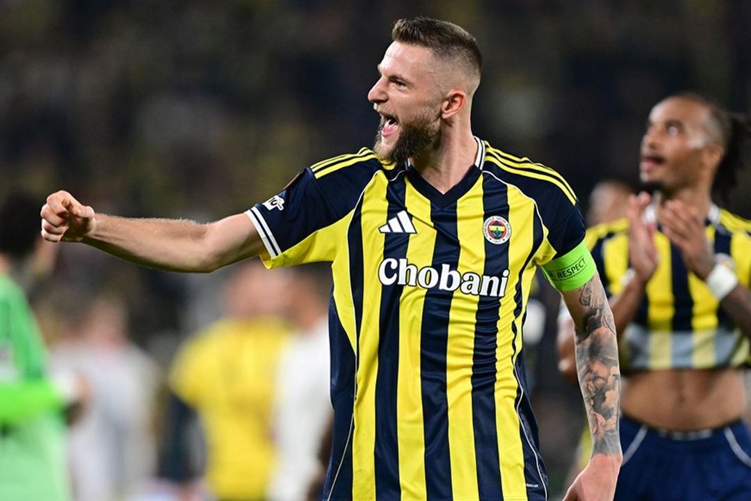 Fenerbah&ccedil;e ye şok UEFA raporu! 4 isim i&ccedil;in acil savunma istendi iddiası 2