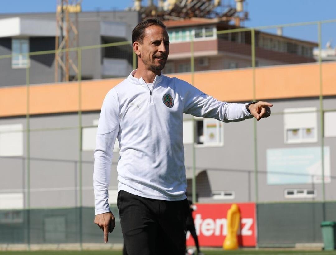 Corendon Alanyaspor, G&ouml;ztepe ma&ccedil;ı hazırlıklarını tamamladı 2