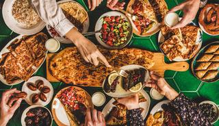 Nerede o eski bayramlar? Osmanlı&rsquo;dan g&uuml;n&uuml;m&uuml;ze unutulmuş 5 bayram geleneği