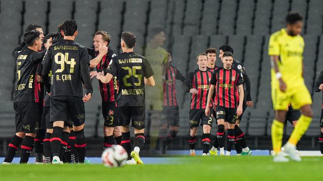 Fenerbahçe, Fatih Karagümrük deplasmanında ilk yarıya geride girdi! Taraftarlar yıldız ismi yerin dibine soktu