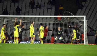 Fenerbah&ccedil;e'ye b&uuml;y&uuml;k şok! Fatih Karag&uuml;mr&uuml;k rakibini ge&ccedil;ti