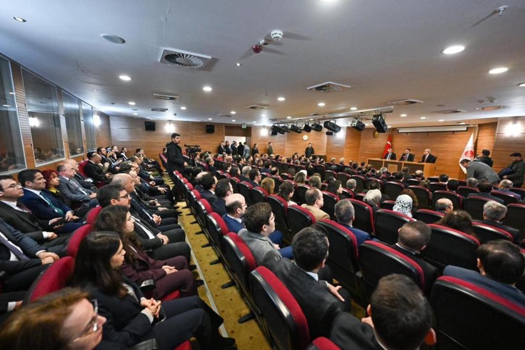 Bakan G&uuml;rlek: "Adalet g&uuml;&ccedil;l&uuml;den yana algısını hep birlikte kıracağız" 3